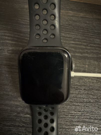 Часы apple watch se 44mm