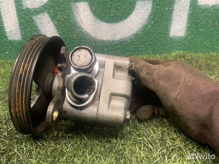 Насос гидроусилителя Nissan