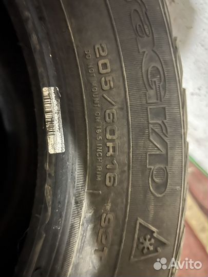 Goodyear UltraGrip Extreme 205/60 R16 92T