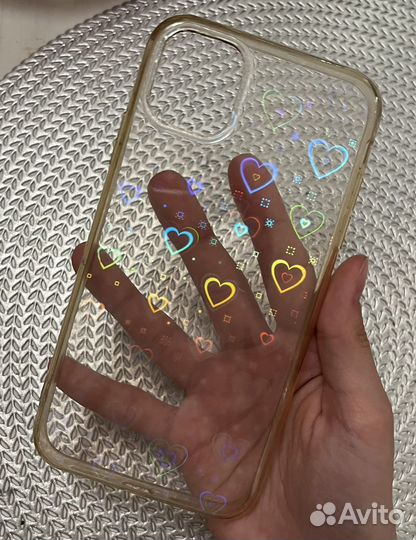 Чехлы на iPhone 11