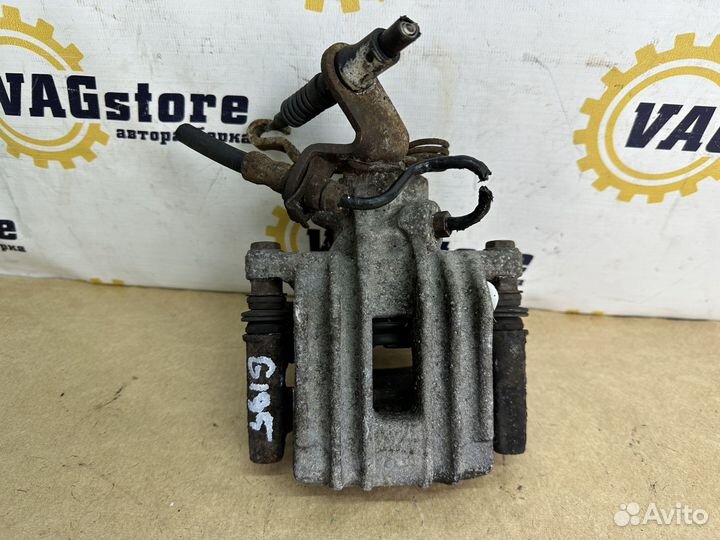 Суппорт правый задний Audi A3 8P 2006