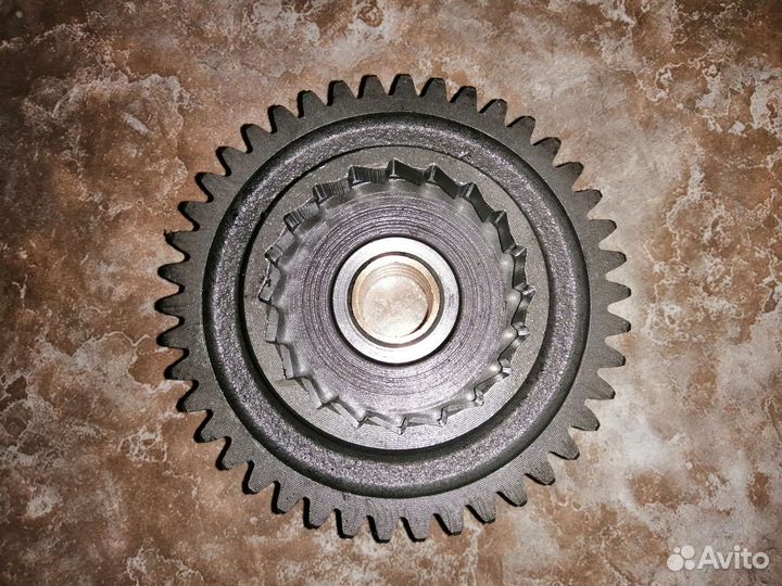 Блок шестерён урал зад. хода и пуск-го механизма