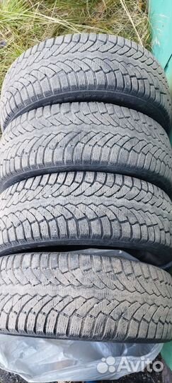 Pirelli Formula Ice 225/60 R17