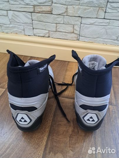 Лыжные ботинки fischer 39