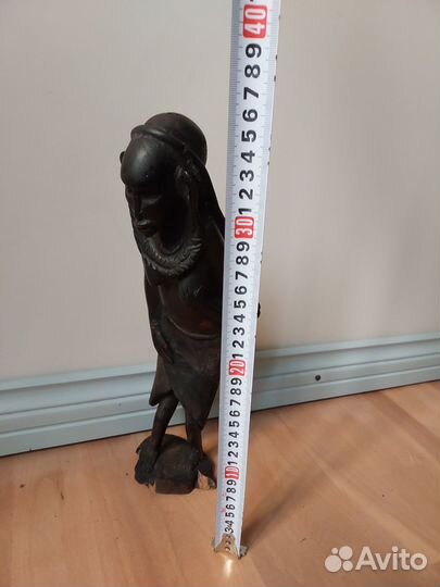 Статуэтки из черного дерева