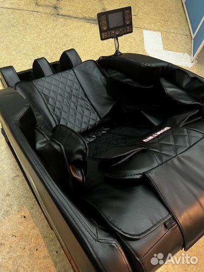 Черное массажное кресло (аналог yamaguchi)