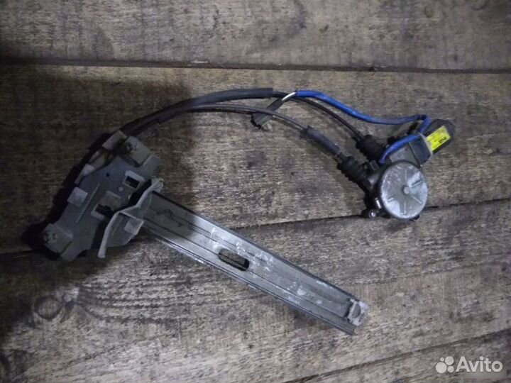 Стеклоподъемник задний Kia Spectra