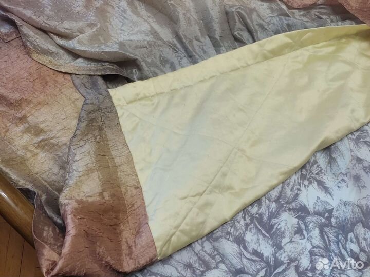 Пледы и покрывало