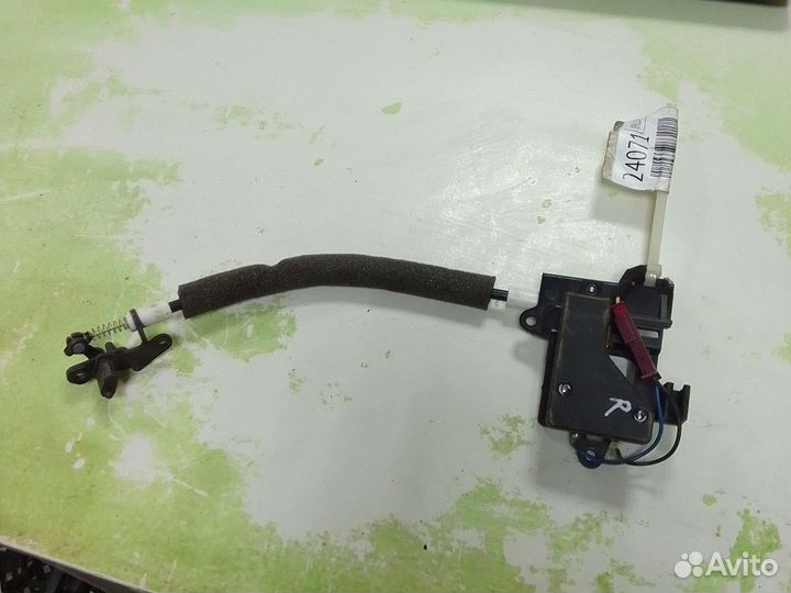 Активатор шторки багажника BMW 3 series