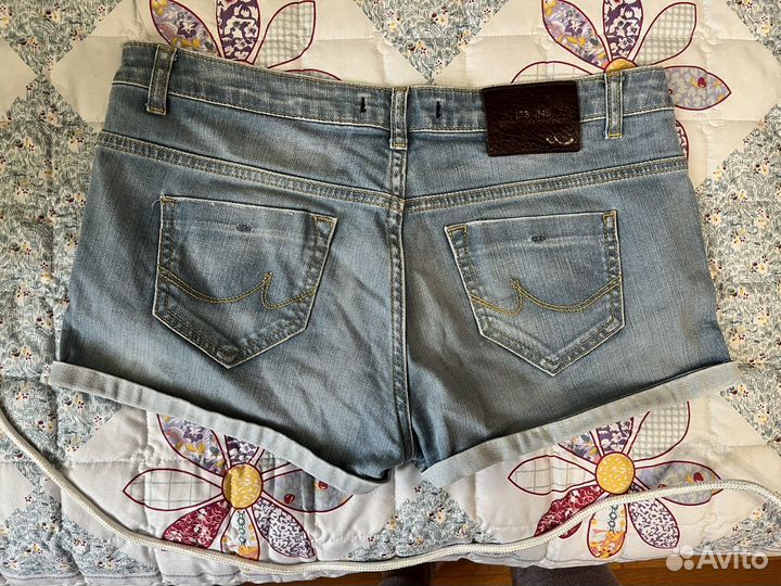 Шорты женские