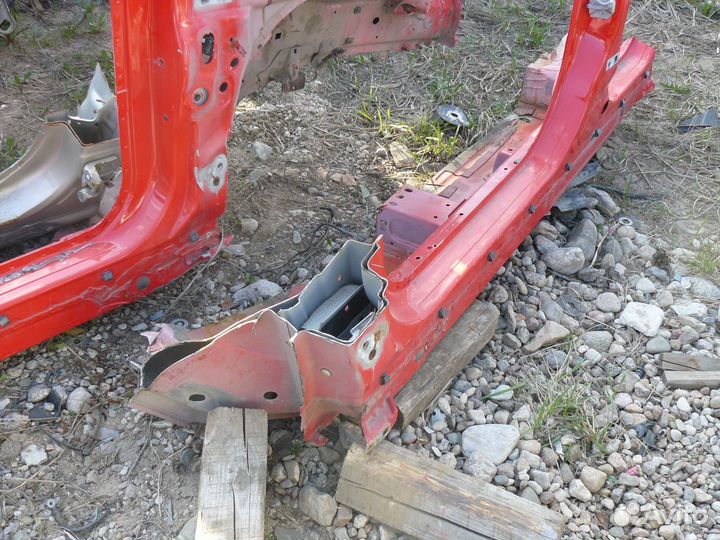 Порог левый для Ford Focus 3 2014г