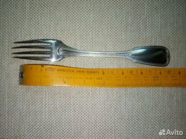 Серебряная вилка