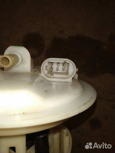 Топливный насос (бензонасос) Renault Symbol 2 2008