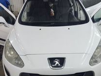 Peugeot 308 1.6 MT, 2011, 100 000 км, с пробегом, цена 700 000 руб.