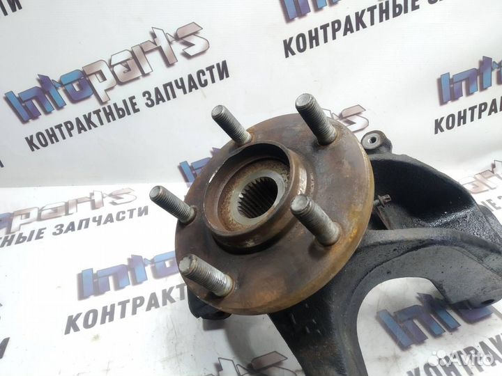 Поворотный кулак передний левый Mazda 3 BK 2007