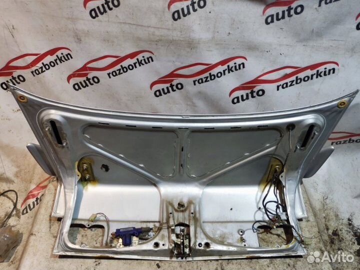 Крышка багажника Лада 2110