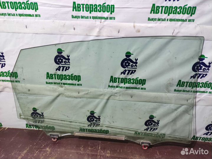 Стекло задней левой двери Toyota Prius NHW-20