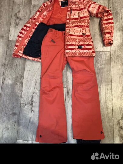 Горнолыжный костюм