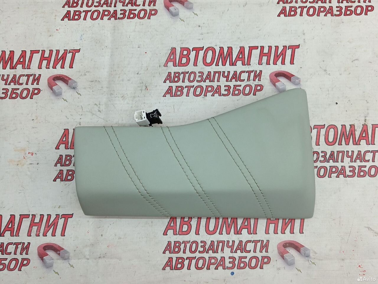 Накладка торпедо парприза левая Зикр 001 рест