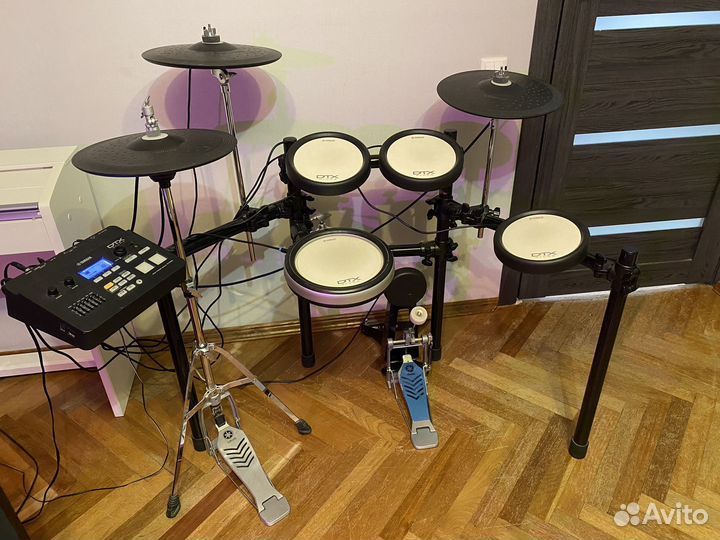 Электронная барабанная установка Yamaha DTX700K