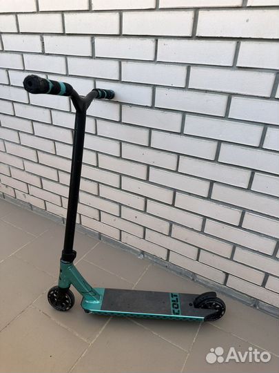 Трюковой самокат Blunt Colt