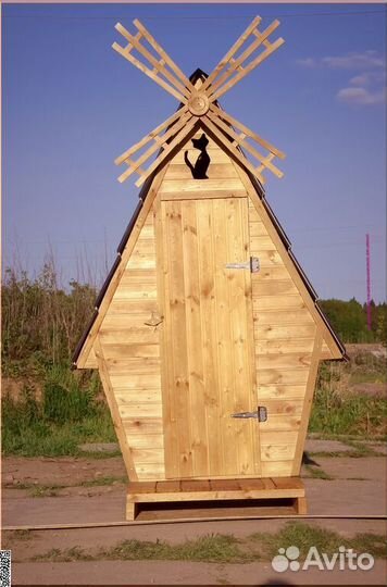 Уличный туалет деревянный SUN341