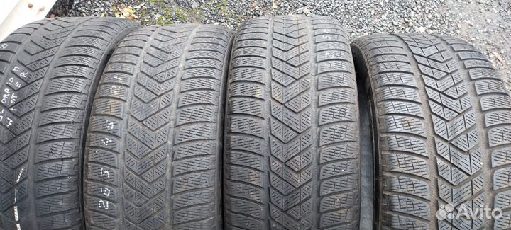Pirelli Scorpion Winter 265/45 R21