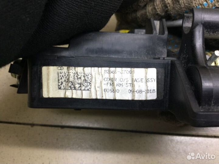 Кронштейн ручки передний правый Kia Ceed универсал