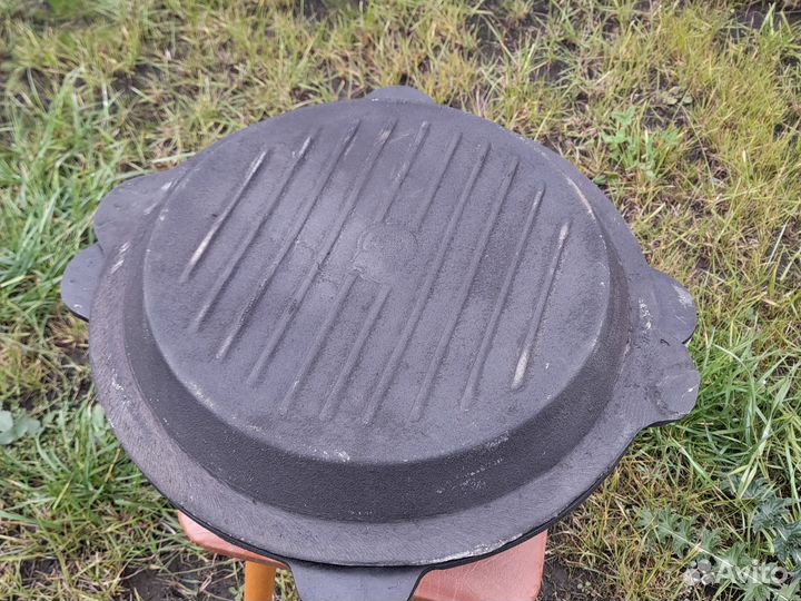 Казан чугунный с крышкой сковородой