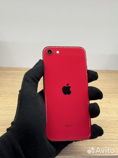 iPhone SE (2020), 64 ГБ