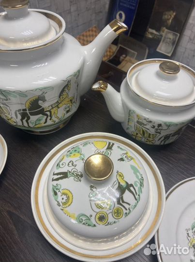 Севиз фарфоровый