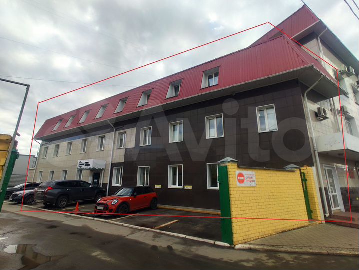 Бизнес-центр с топовой отделкой, 971.2 м²