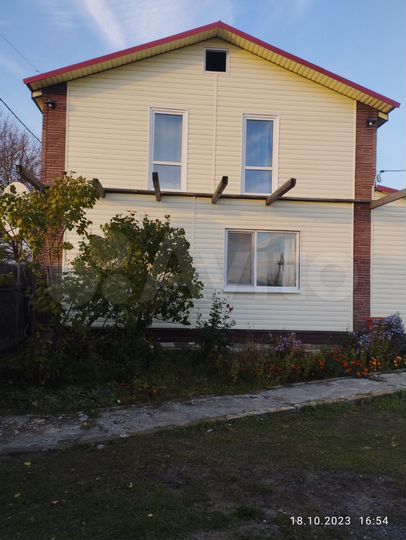 Дом 184 м² на участке 25 сот.