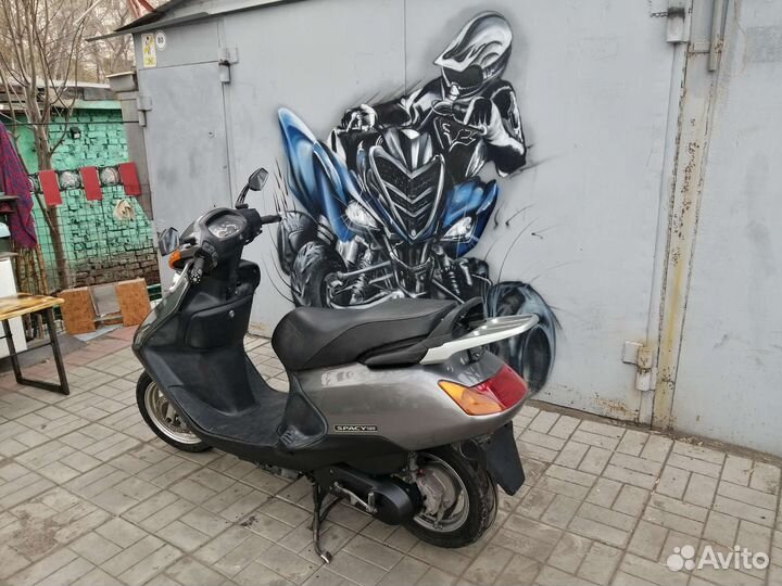 Suzuki GSX R 600 K8