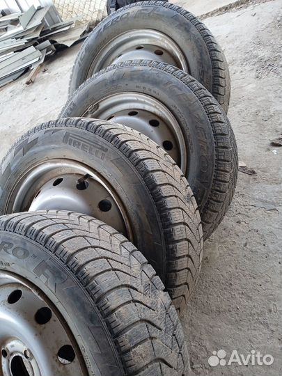 Pirelli Ice Zero 185/65 R15