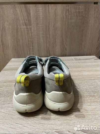 Кроссовки ecco