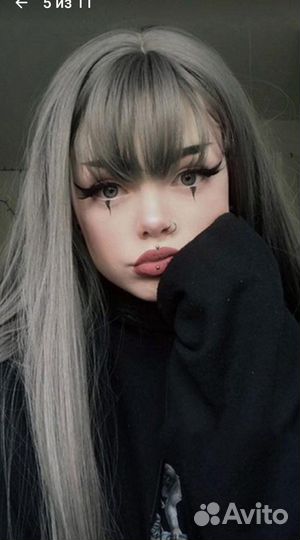 Парик из длинных волос пепельного цвета новый