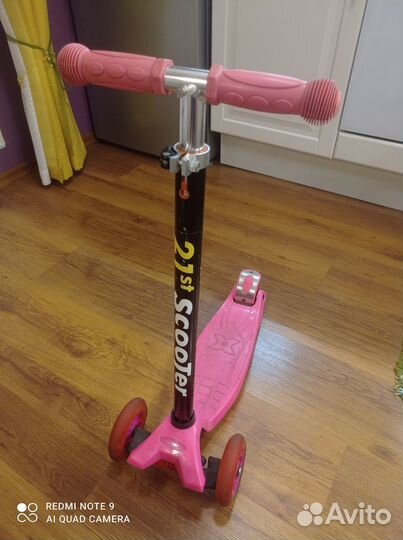 Самокат детский трехколесный micro