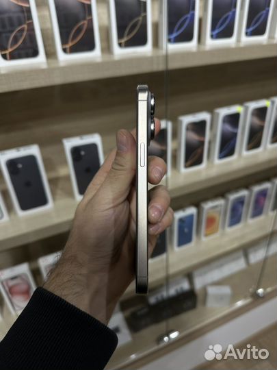 iPhone 15 Pro Max, 256 ГБ