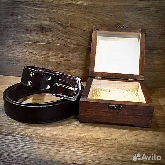 Ремень в деревянной коробке