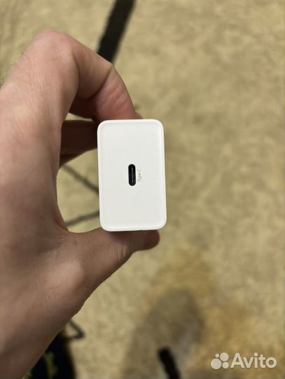 Зарядное устройство на iPhone 20w Baseus