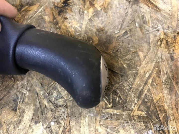 Ручка кпп Renault Logan 2 седан 1.6 К4М 2014