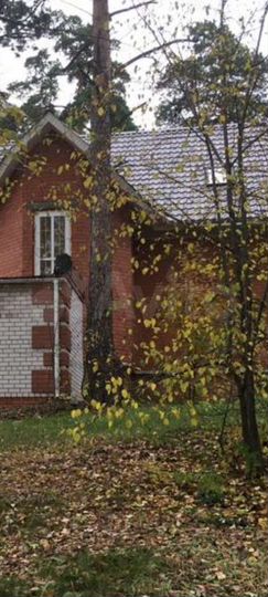 Коттедж 258 м² на участке 11 сот.