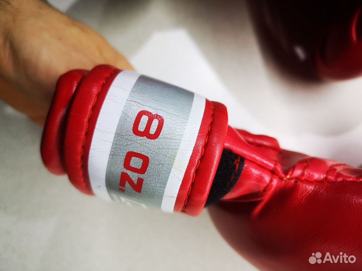 Боксерские перчатки leko