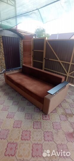 Диван кровать бу + 3 подушки