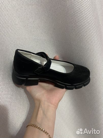 Туфли для девочки 28