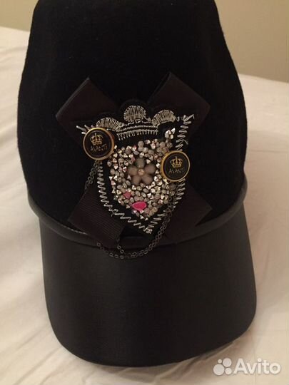 Дизайнерская женская кепка (новая)
