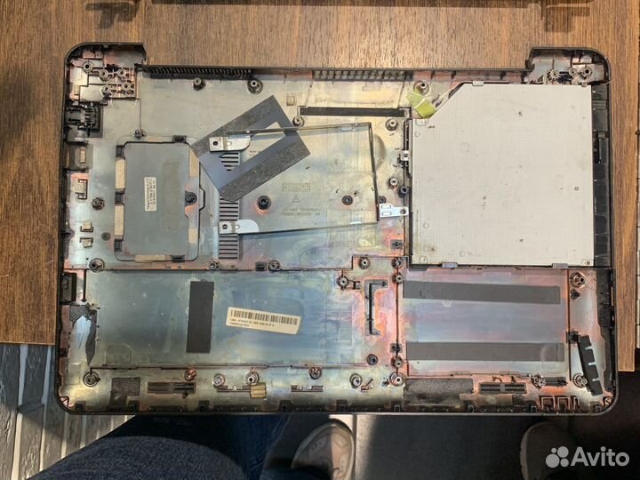 В разбор ноутбук asus X555L x555