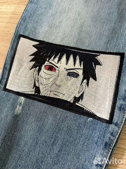 Джинсы женские с вышивкой аниме