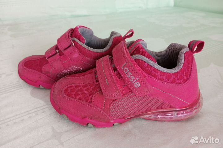 Кроссовки Lassie для девочки (29 размер )
